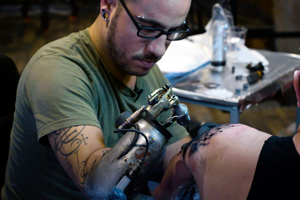 prosthetic tattoo rig