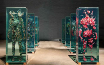 Dustin Yellin S 3d Glass Collage Art Has Our Heads Spinning