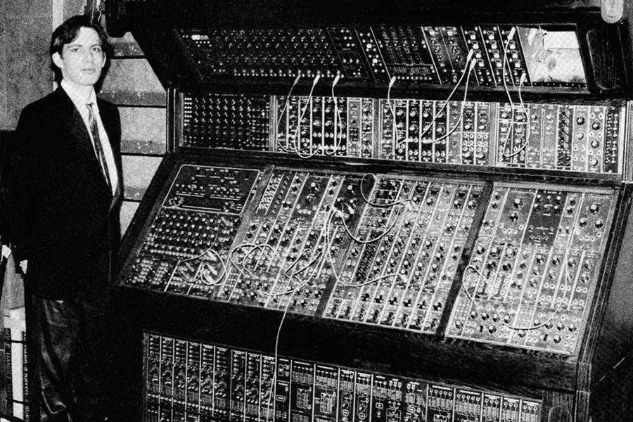 production music hans zimmer moog modular synthesiser