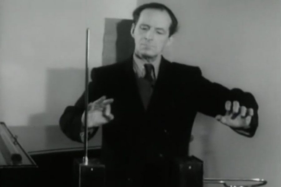 leon theremin 1954 demonstration