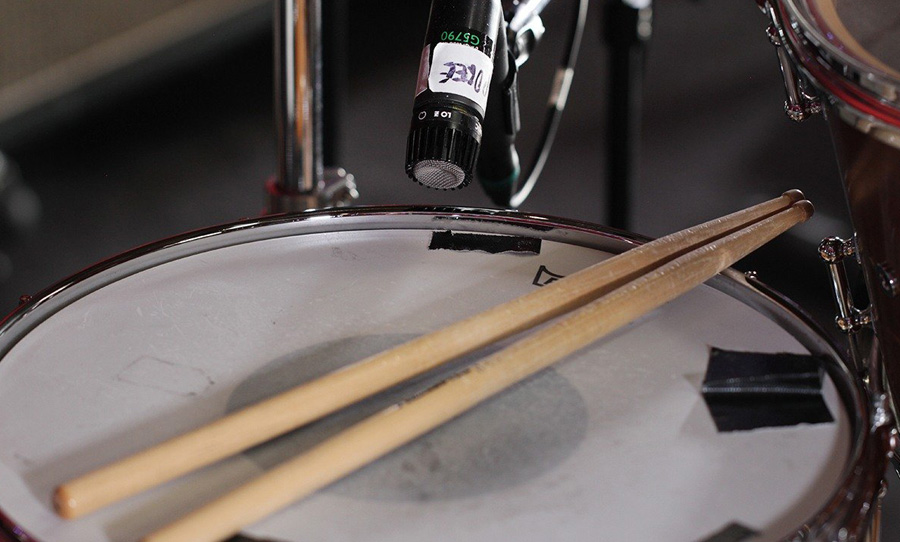 Shure SM57 snare mic