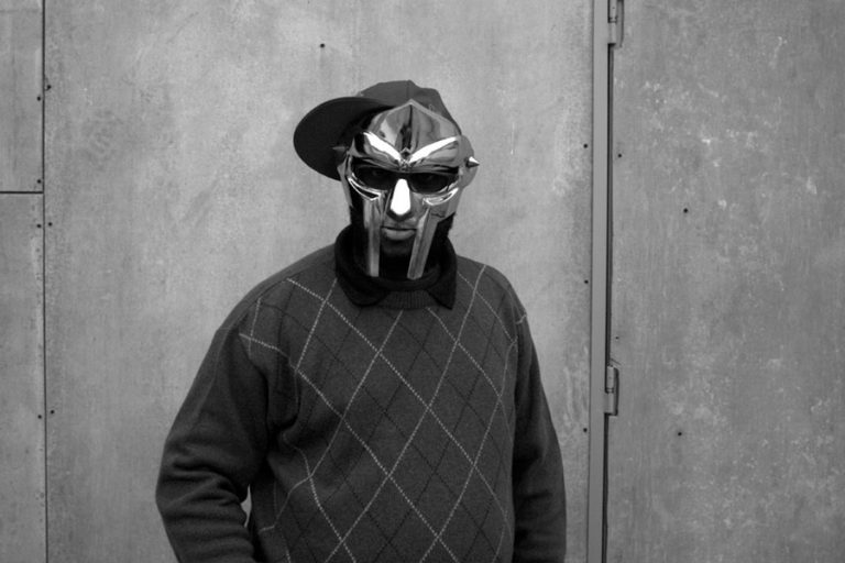 Маска mf doom