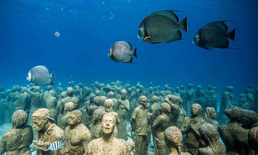 underwater museum installation