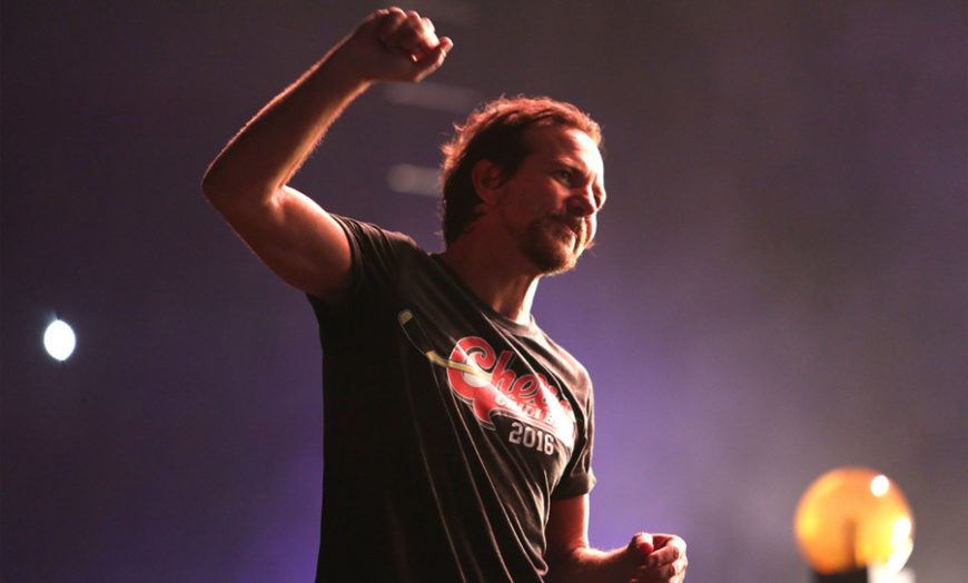 LISTEN Pearl Jam 'Dance Of The Clairvoyants'