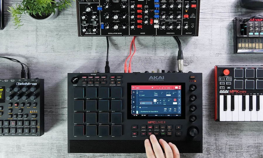 Akai MPC Live 2|| Handmade Wood Synth ...