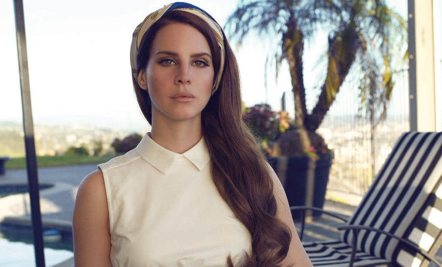 Lana Del Rey announces $1 book, 