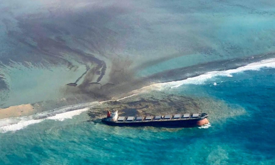 mauritius, oil spill, disaster
