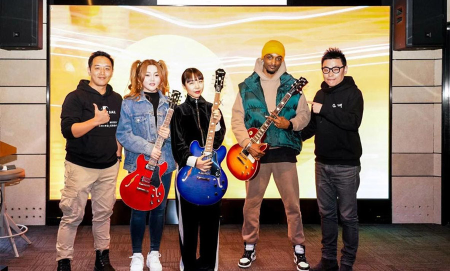 Gibson Artists in China