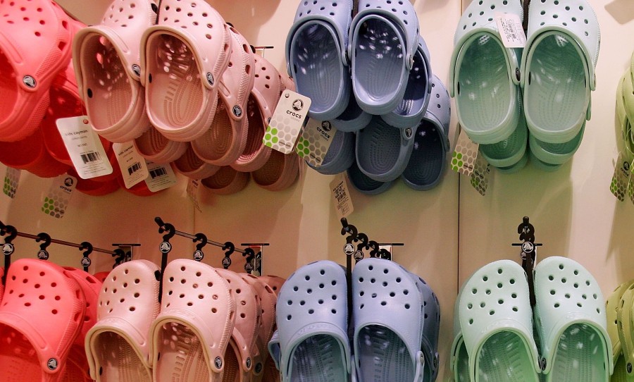 10,000 pairs of Crocs are being sent to some steezy frontline workers
