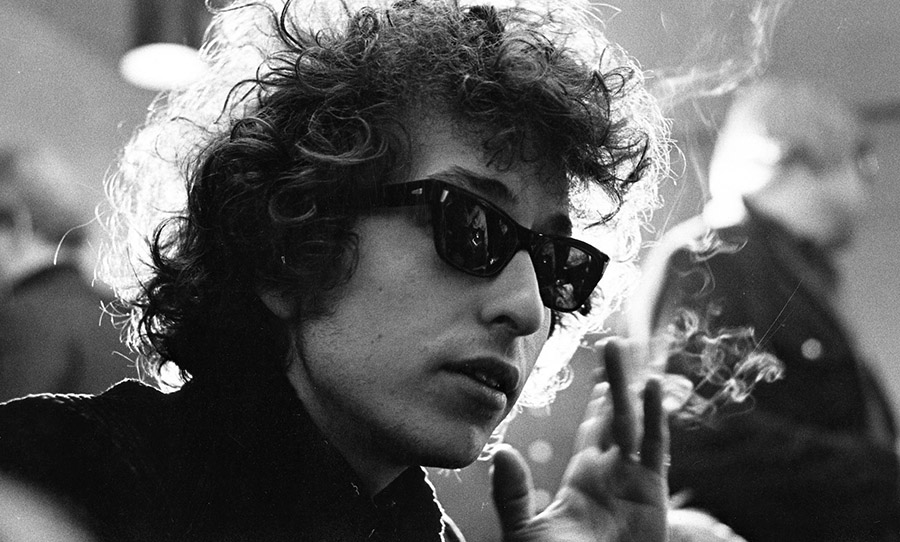 Young Bob Dylan, shadow kingdom