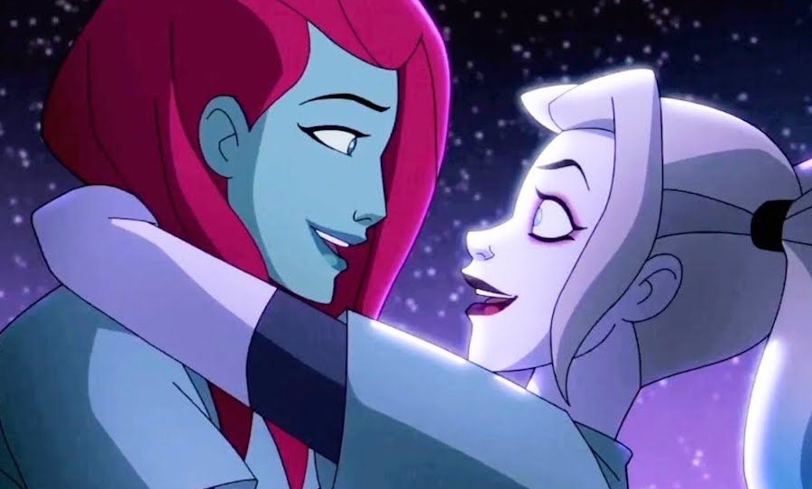Harley Quinn and Poison Ivy's first canon kiss was edited by DC Comics