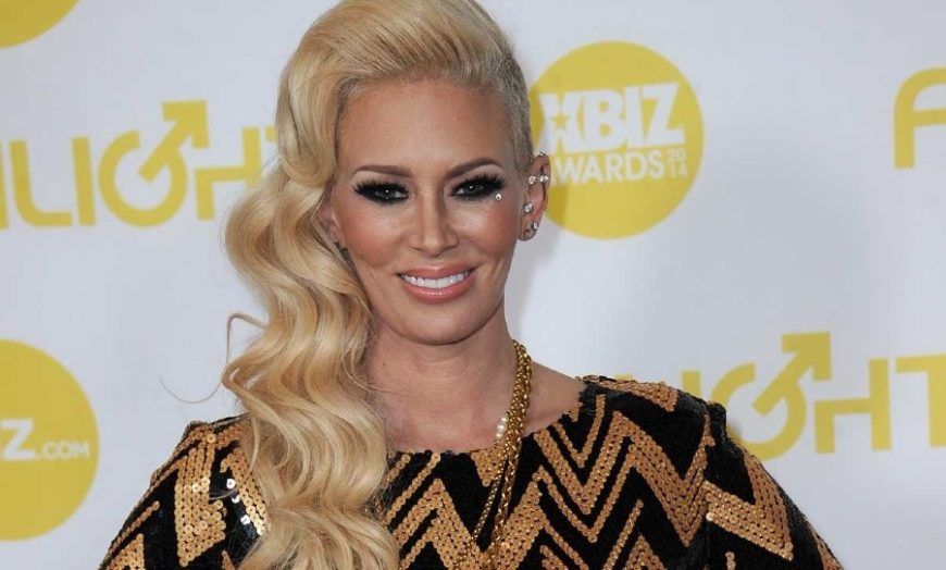 Former porn-star Jenna Jameson loses ability to walk