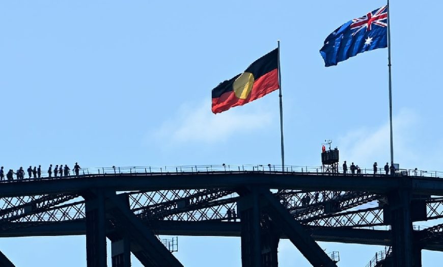 aboriginal flag sydney harbour bridge