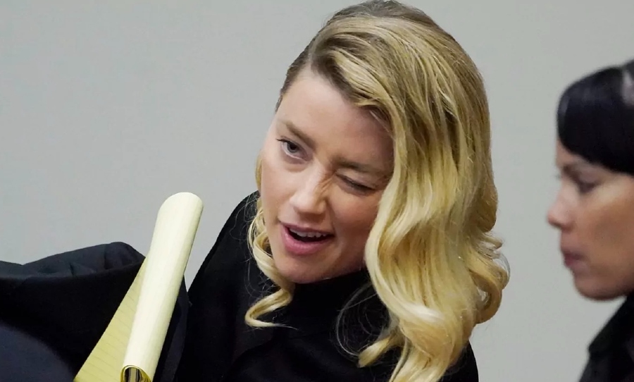 Amber Heard vid rättegången.