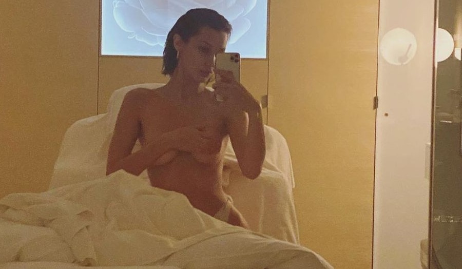 bella hadid naken selfie 2022 bästa nakenbilder