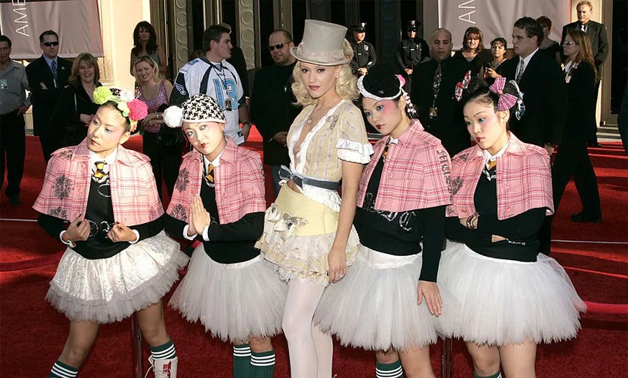 Gwen Stefani and her “Harajuku Girls” (Credit: J. Merritt / FilmMagic)