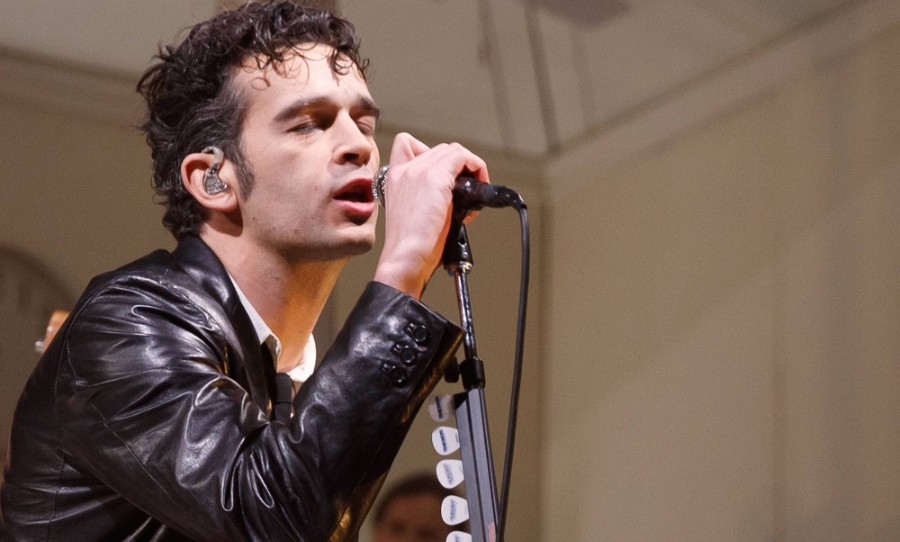 Matty Healy performing live