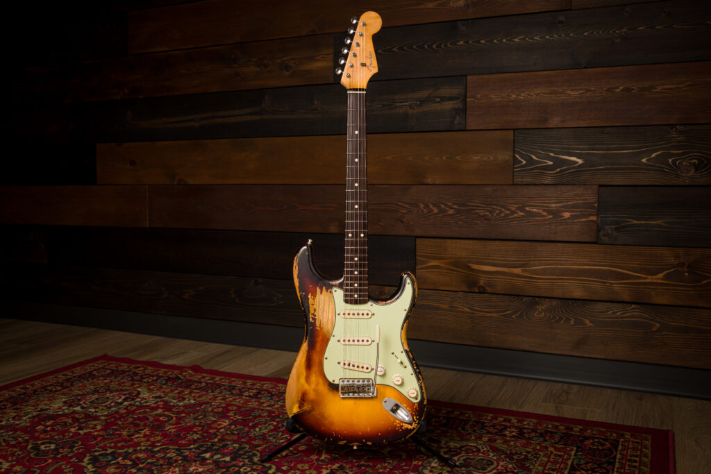 FENDER JUST UNVEILED LONG AWAITED REPLICA OF JOHN FRUSCIANTE’S ‘62 STRATOCASTER