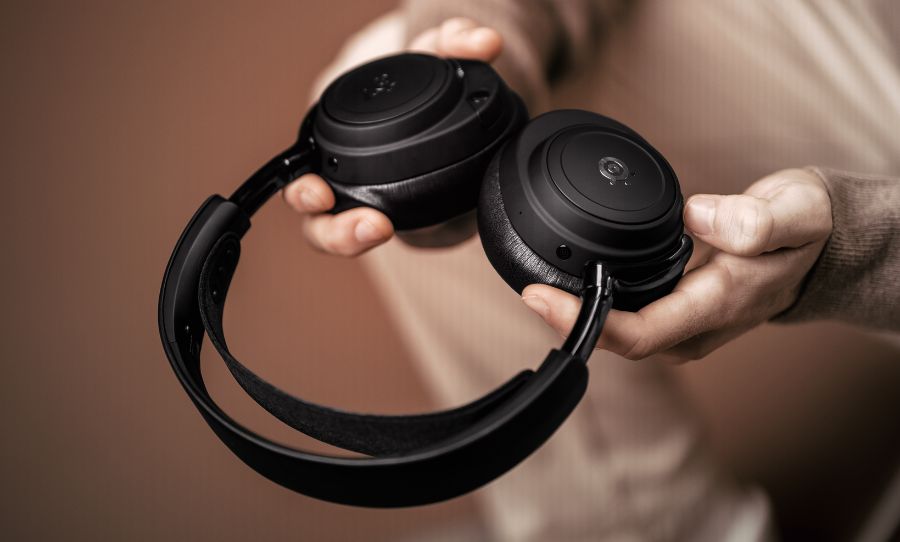 arctis nova elite review