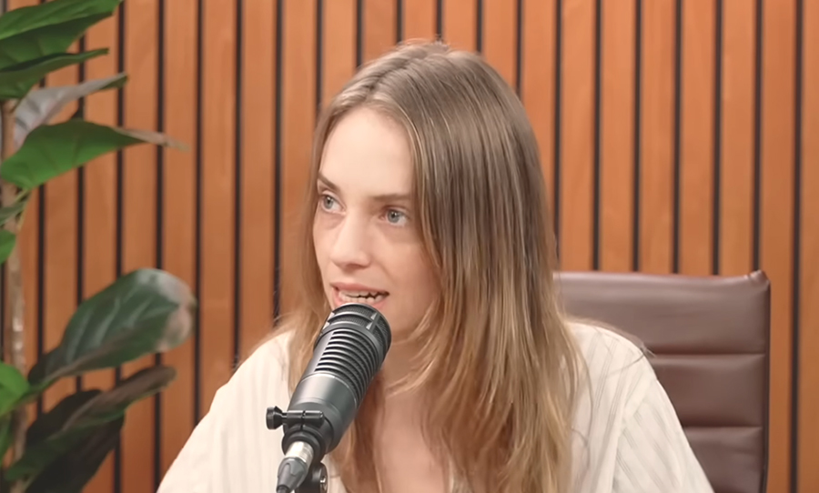 maya hawke good hang podcast amy poehler uma thurman quentin tarantino