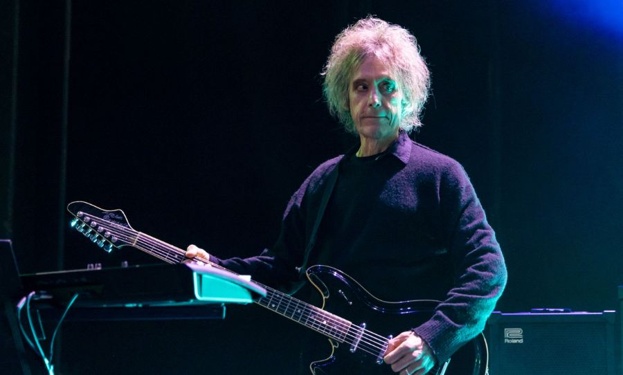 perry bamonte of the cure