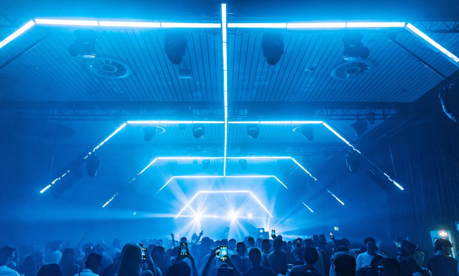 lost sundays - long weekend - Australia