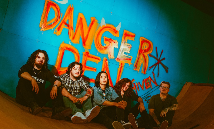 danger den
