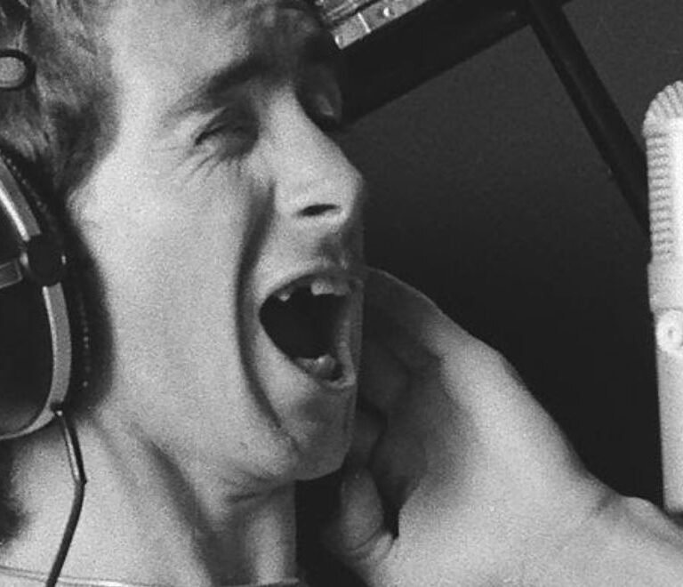 Image for article - Neumann honours Bon Scott’s 80th birthday with limited edition U 47 fet microphone