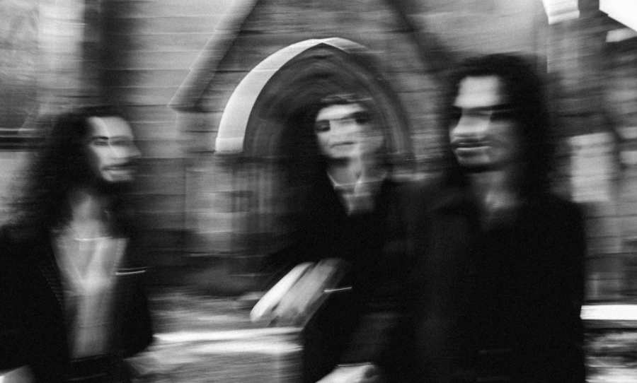 Necko Aussie band b&w