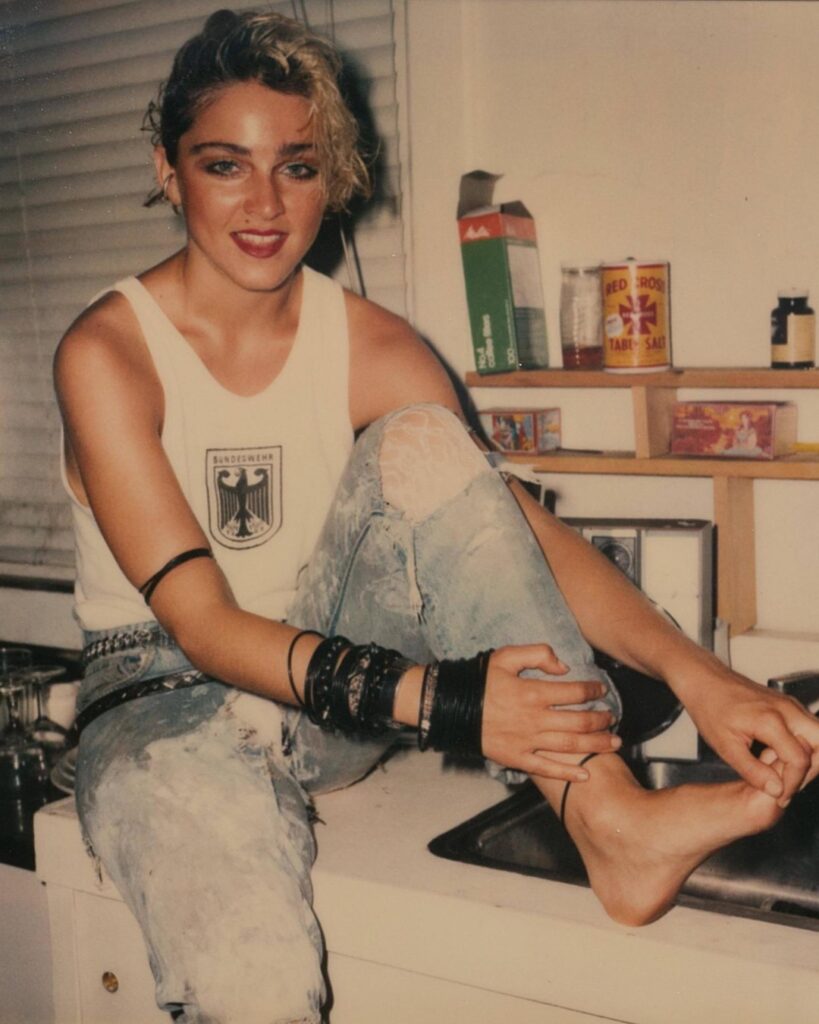 mads on kitchen sink
