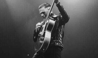 Bryan Adams